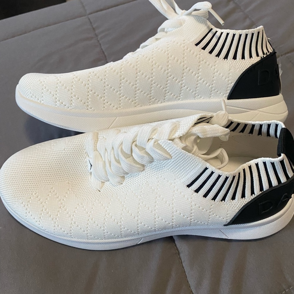 Women's White Knit Lace-Up Sneakers